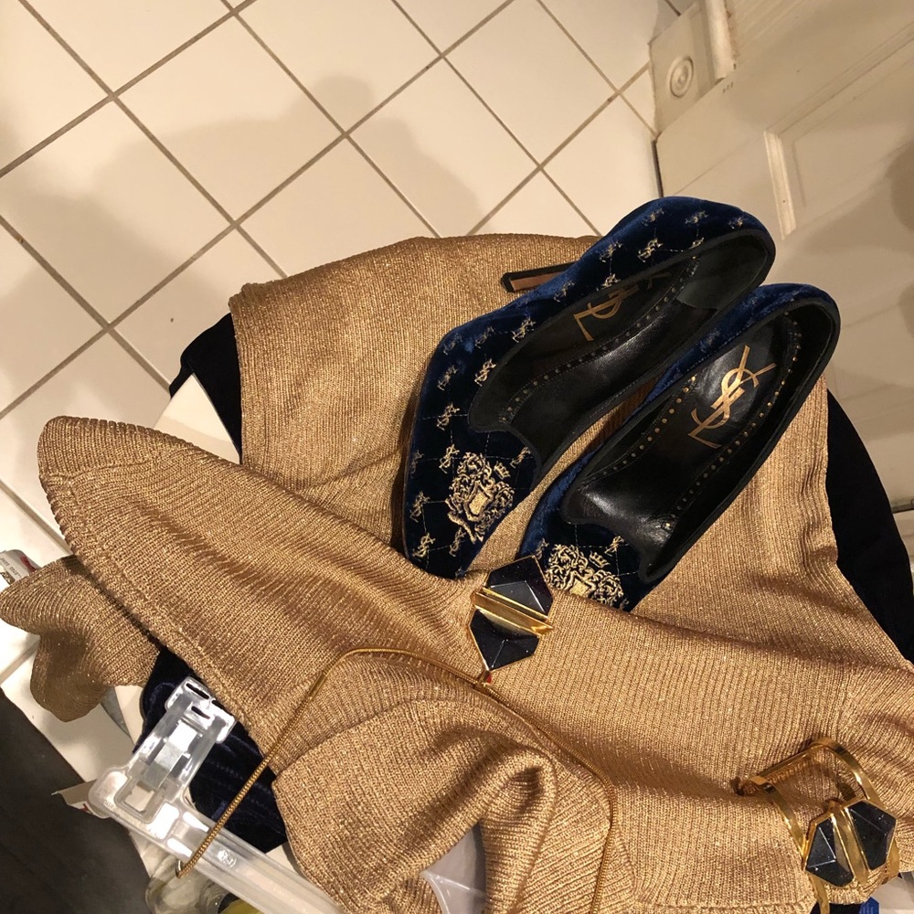 Yves Saint Laurent VINTAGE Blue VELVET Shoes 61/2 - Picture 2 of 10